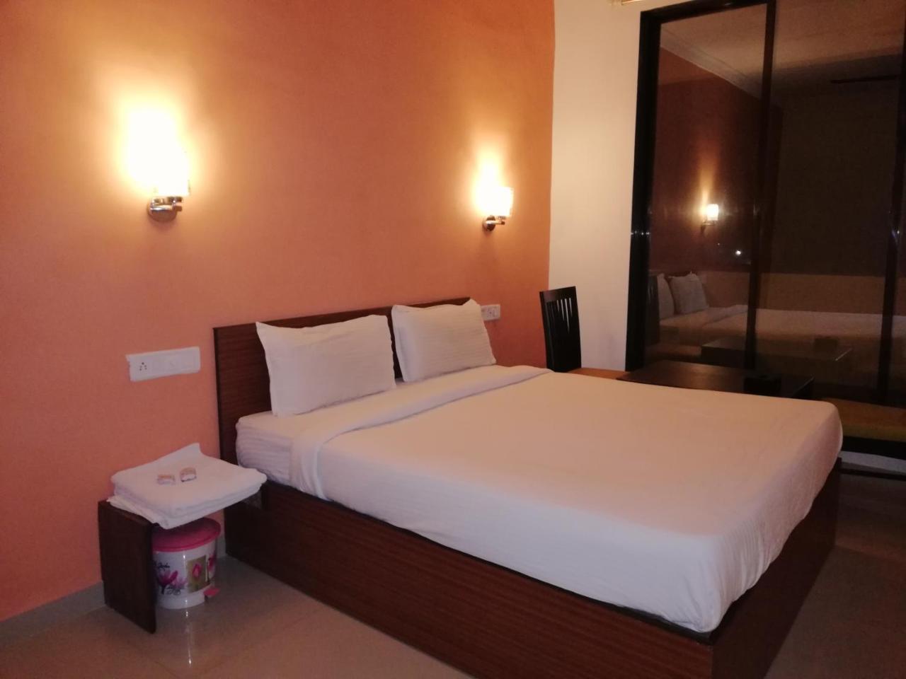 Elite Inn Lonavala Luaran gambar